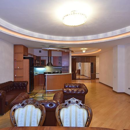 Rent Inn Yerevan On North Avenue Екстер'єр фото