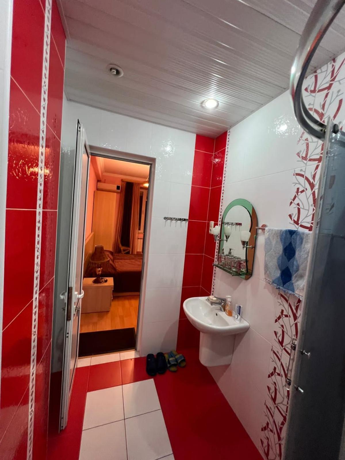 Rent Inn Yerevan On North Avenue Екстер'єр фото