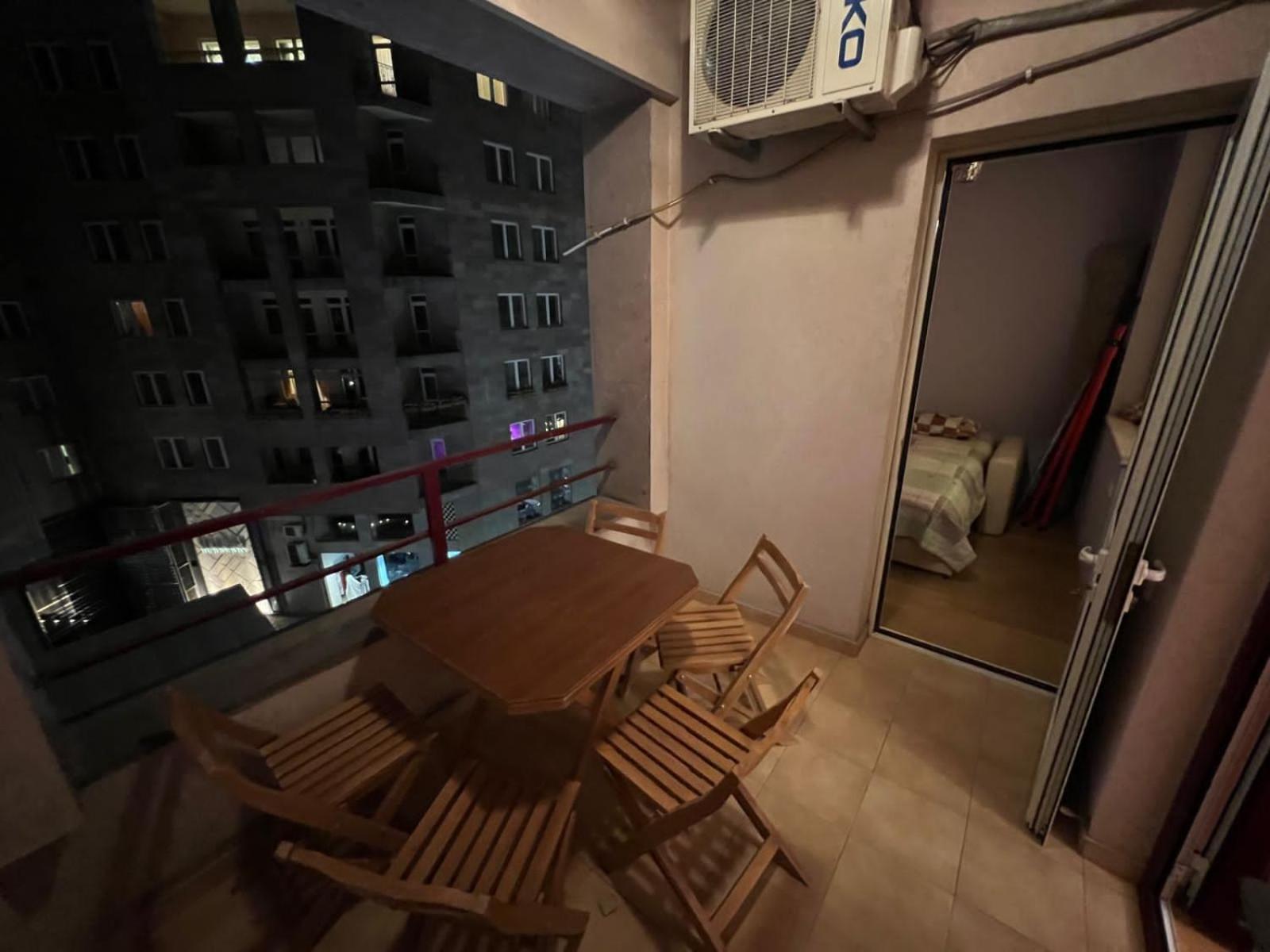 Rent Inn Yerevan On North Avenue Екстер'єр фото