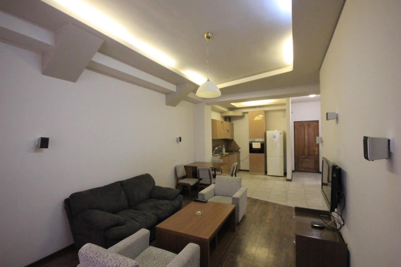 Rent Inn Yerevan On North Avenue Екстер'єр фото